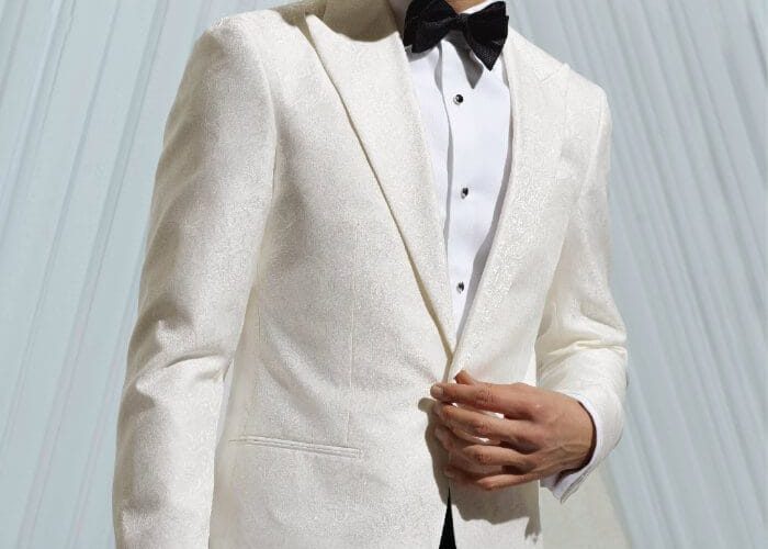 What Should Men Wear In The Evenings?